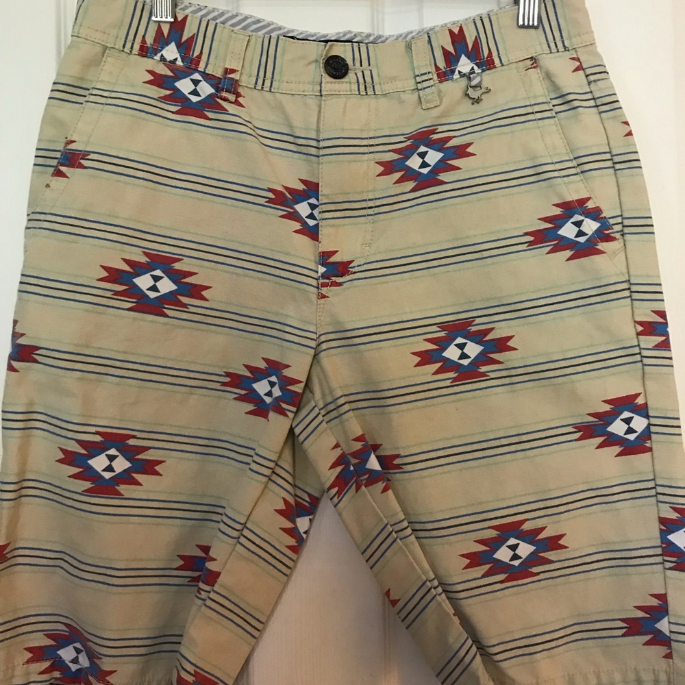 Modern amusement shorts